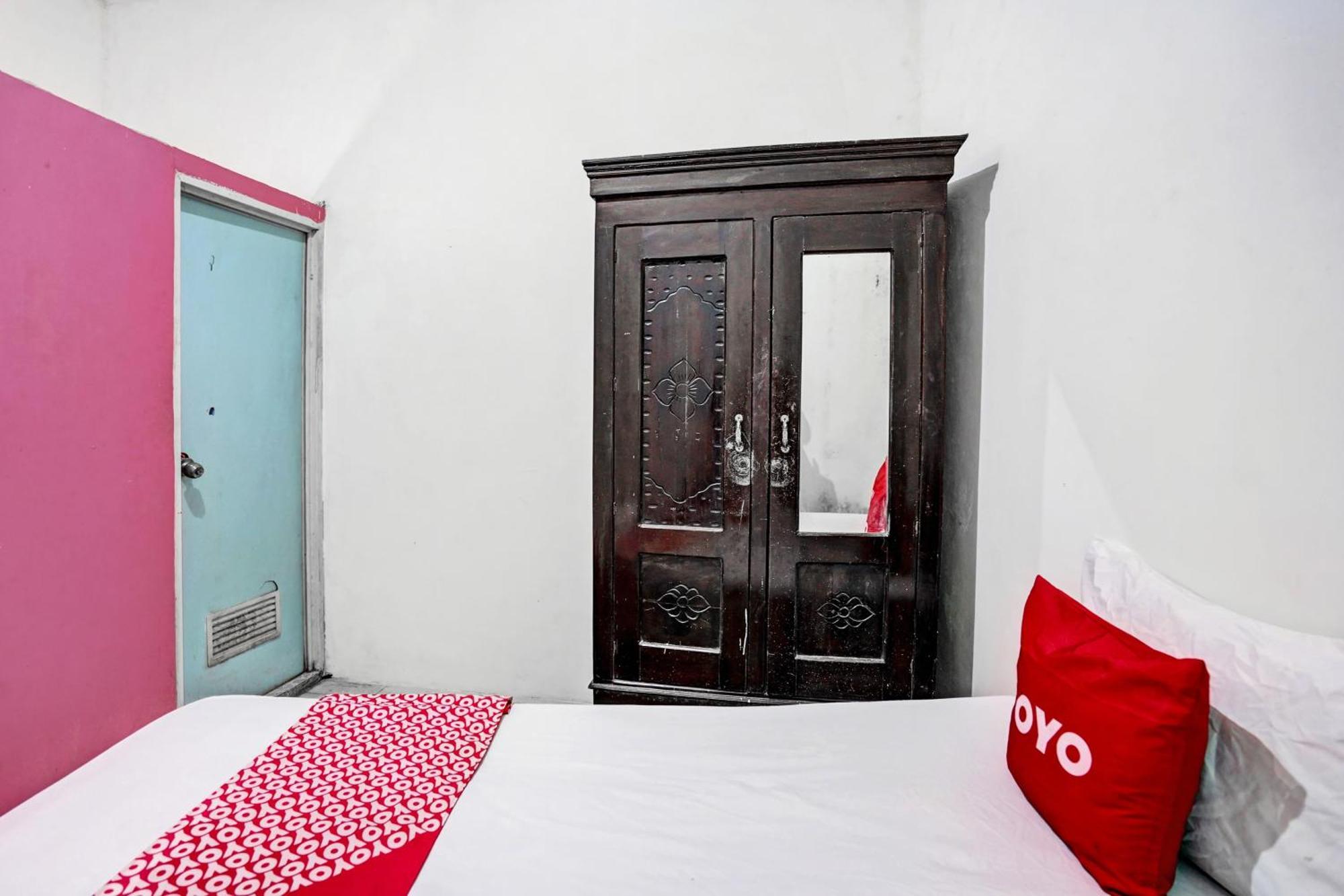Oyo Life 92840 Wisma Morricco Jombang Bagian luar foto